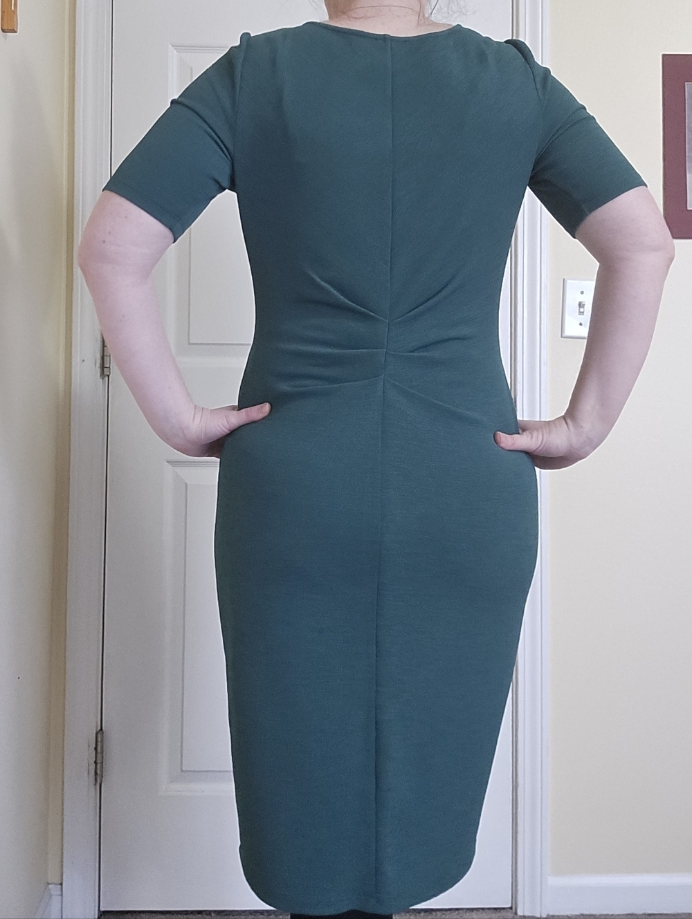 Adrianna Papell Green Classic Twist-Front Sheath Dress Medium - Picture 3 of 9